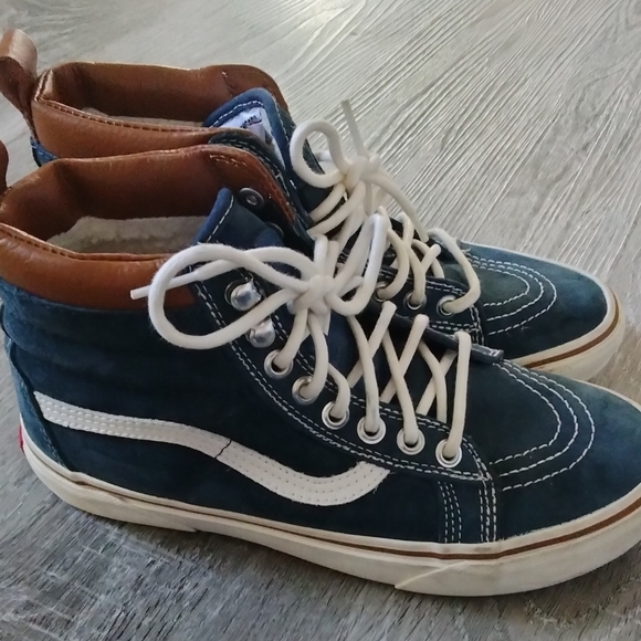 Van's High Top - Picture 1 of 6